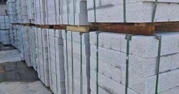 厦门芝麻白路牙石，路侧石