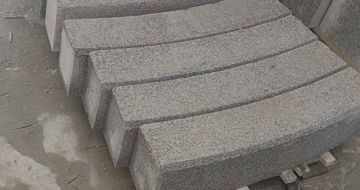 厦门芝麻白弧形路牙石