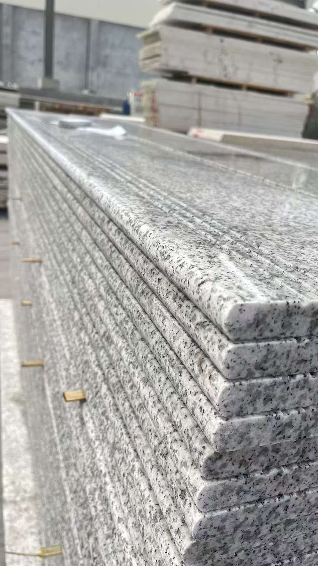 厦门芝麻白楼梯踏步 花岗岩楼梯板材