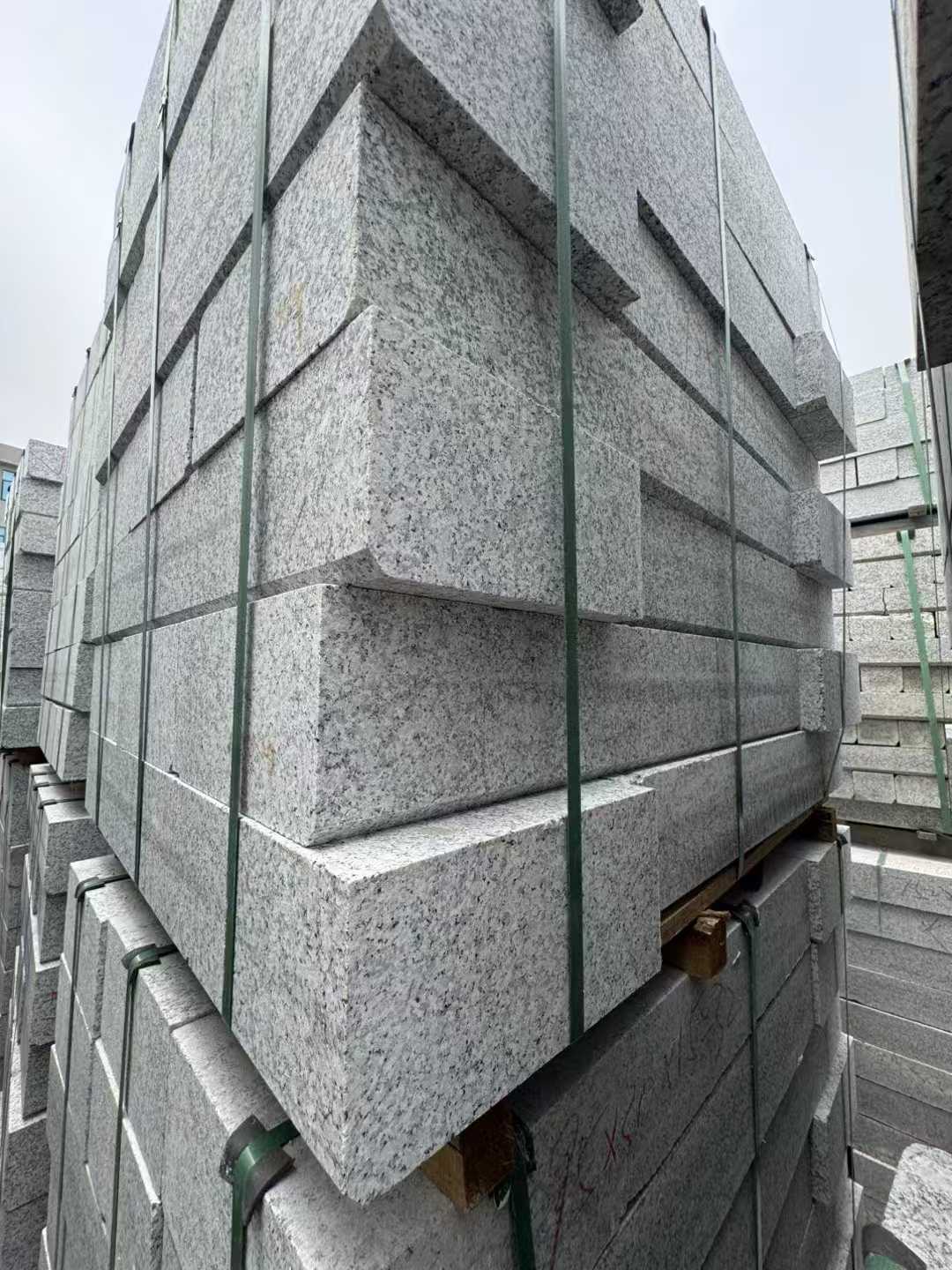 厦门芝麻白路牙石 马路牙子